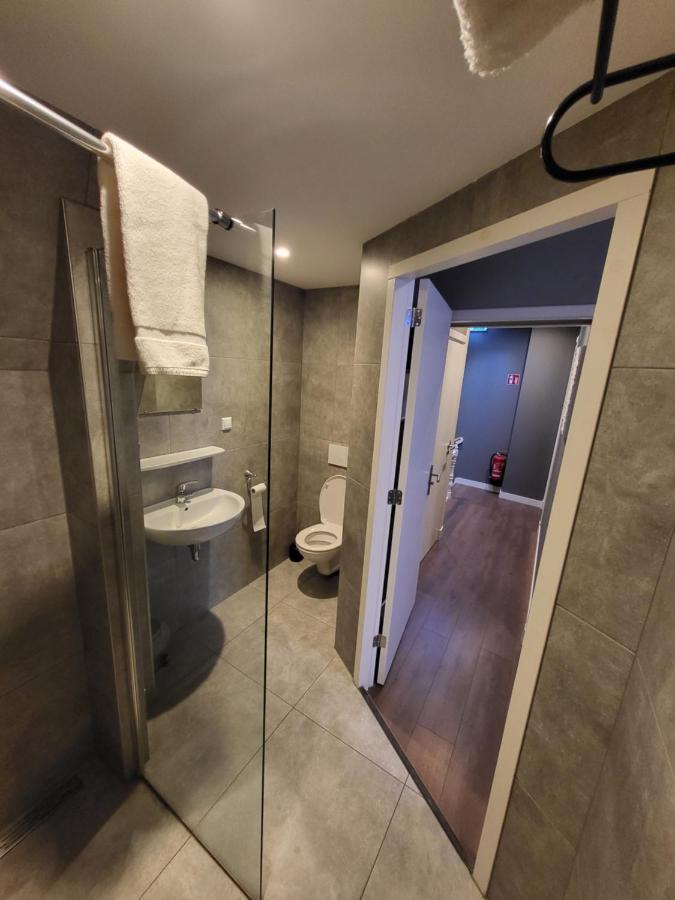 Hotel Broer & Zus Хага Екстериор снимка
